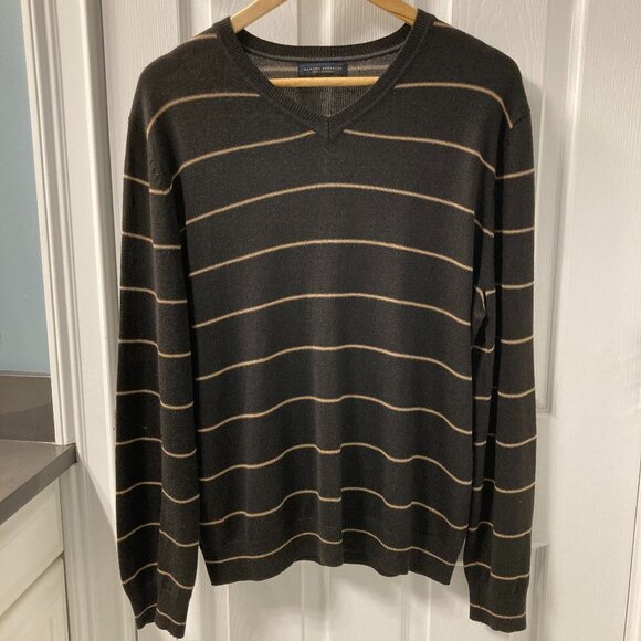 Banana Republic Silk Cashmere V-Neck Sweater Size Large - Picture 1 of 7